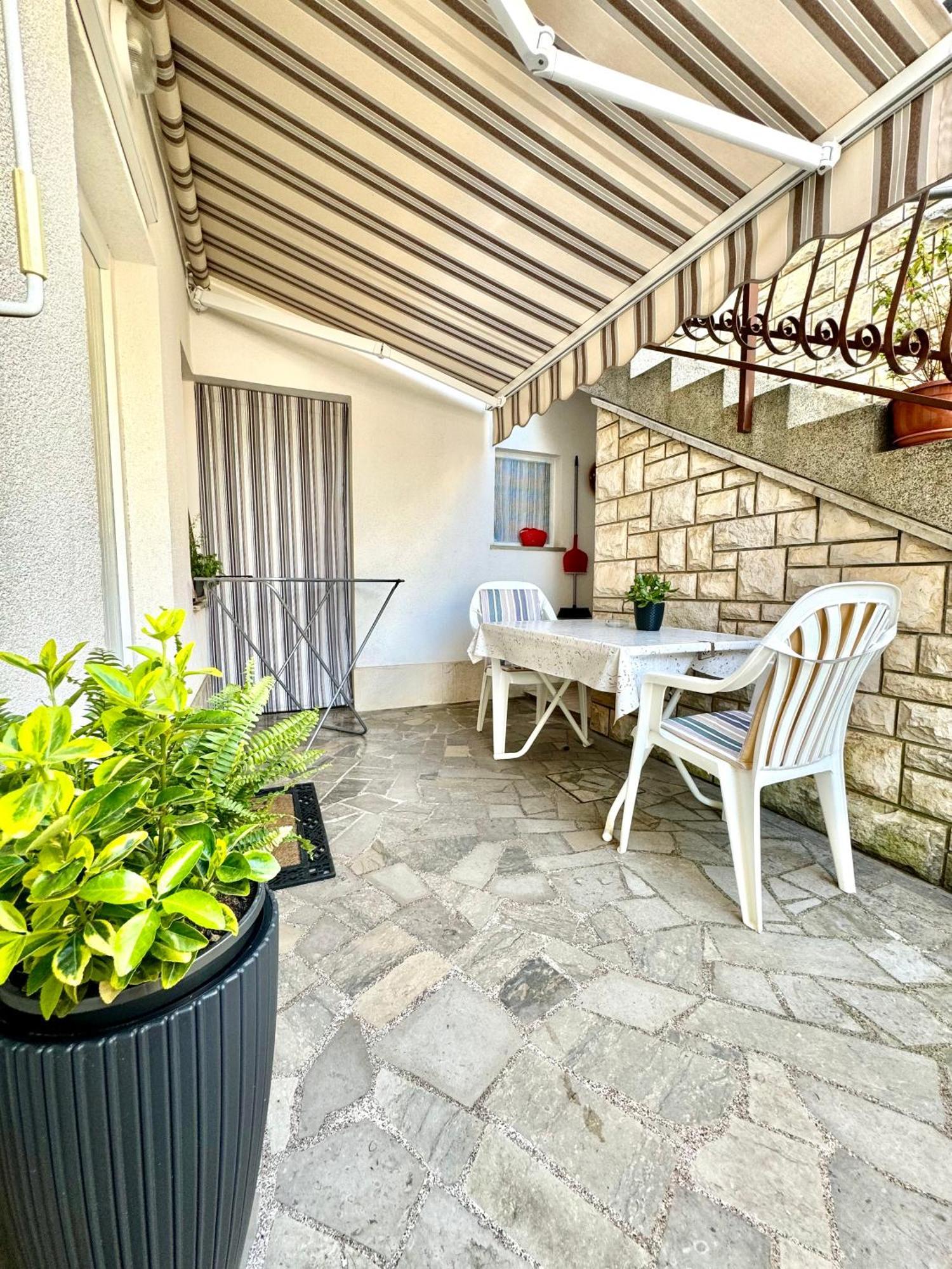 Apartment Kontrada 乌马格 外观 照片
